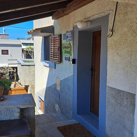Holiday Home Pernata 外观 照片