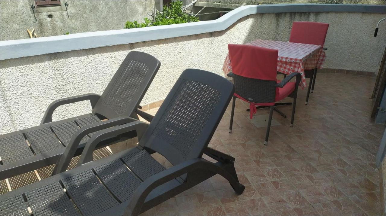 Holiday Home Pernata 外观 照片