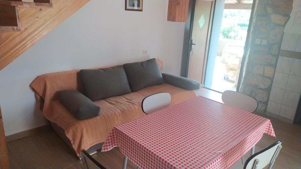 Holiday Home Pernata 外观 照片