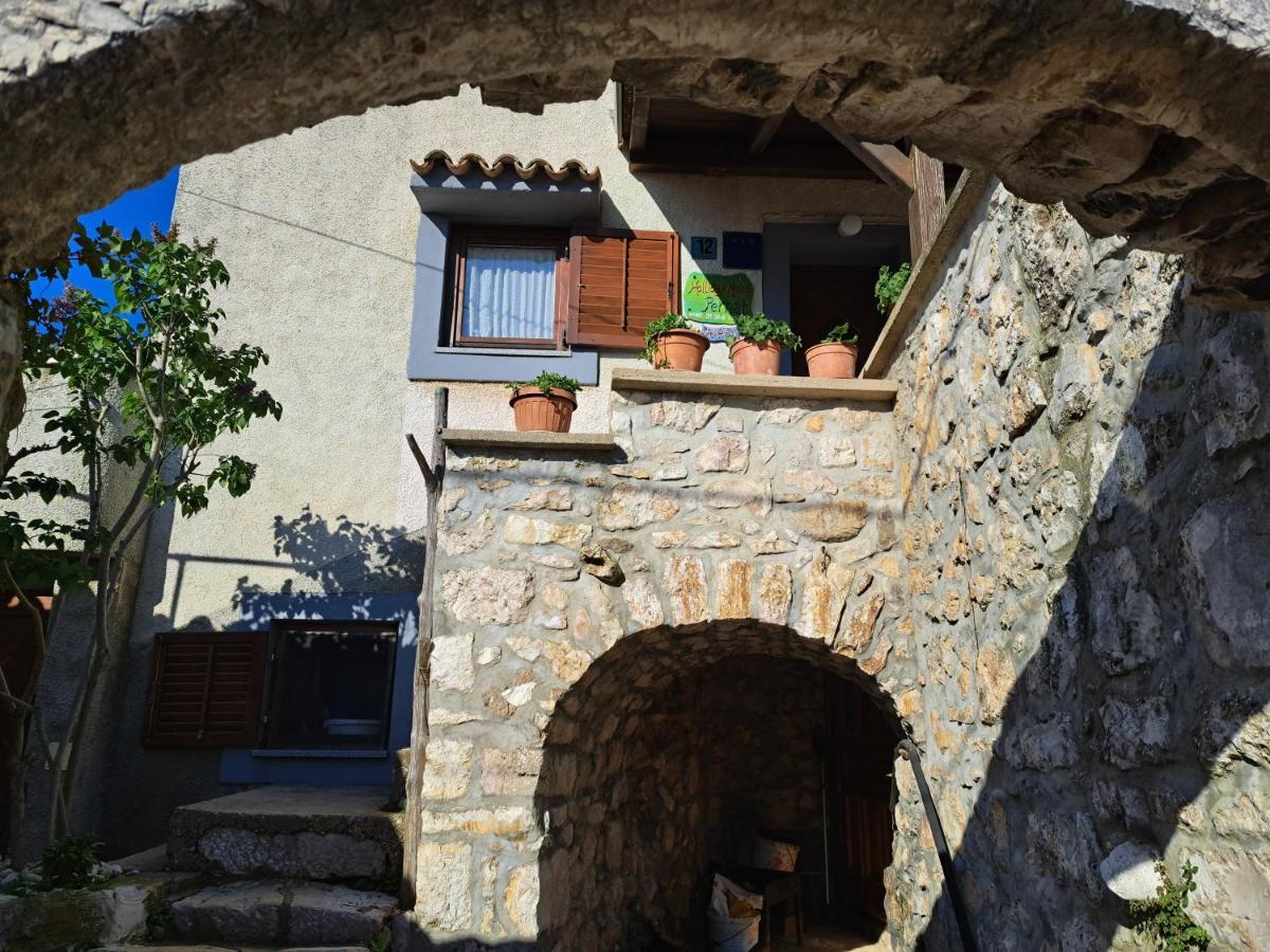 Holiday Home Pernata 外观 照片