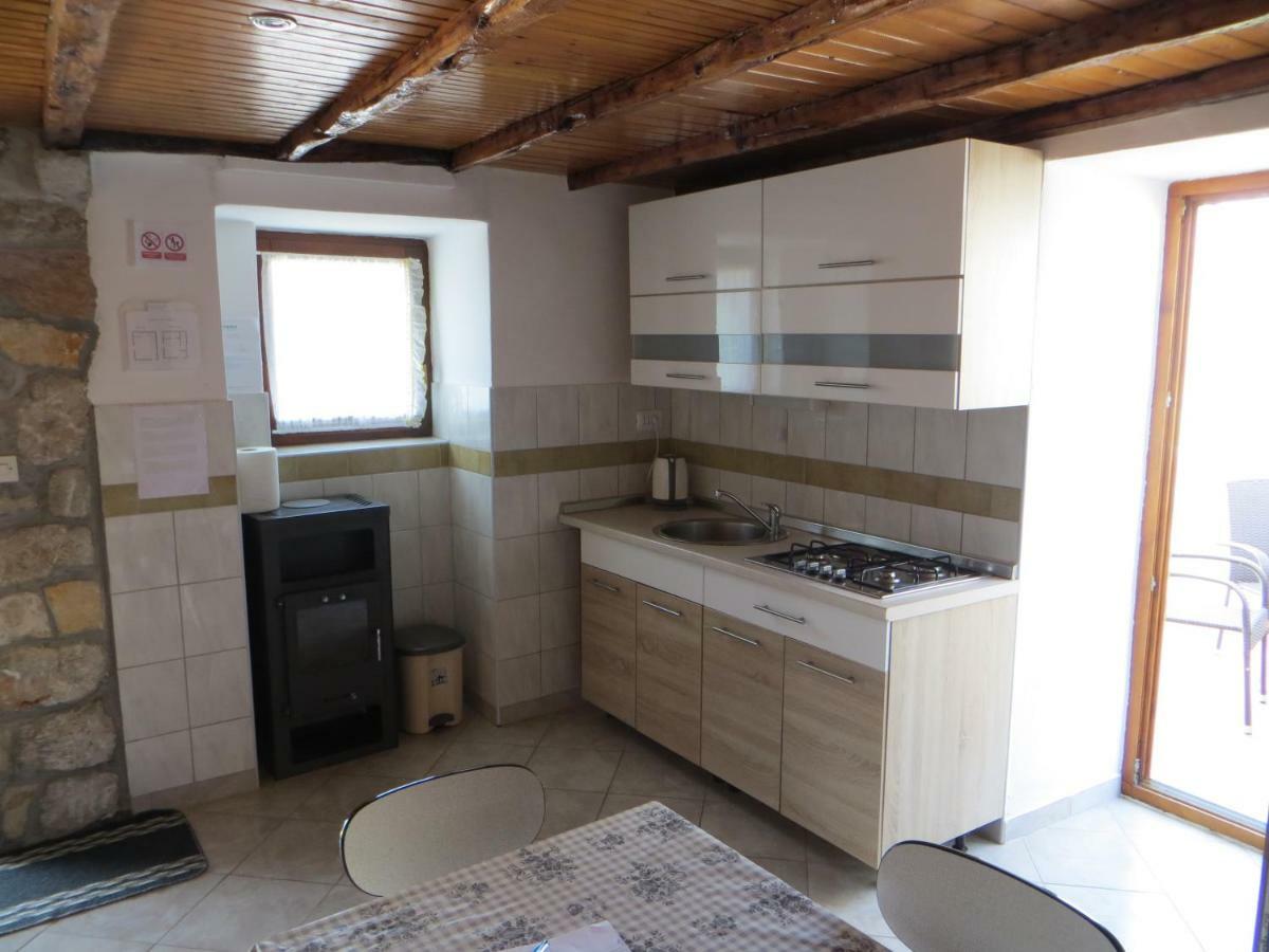 Holiday Home Pernata 外观 照片